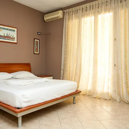 Luxury In The Center Of ! * Tiran